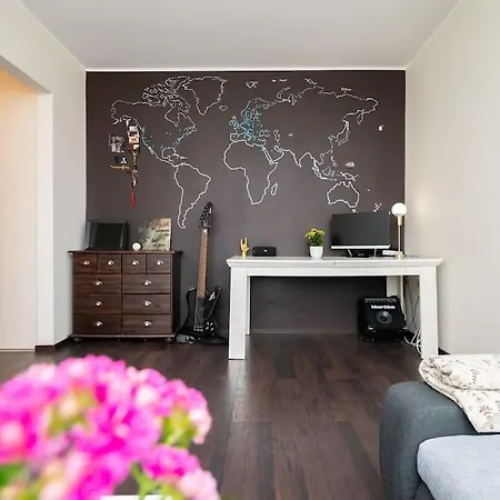 Convenient Close To Airport And Old Town *