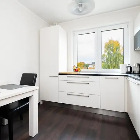 Convenient Close To Airport And Old Town Apartment Tallinn